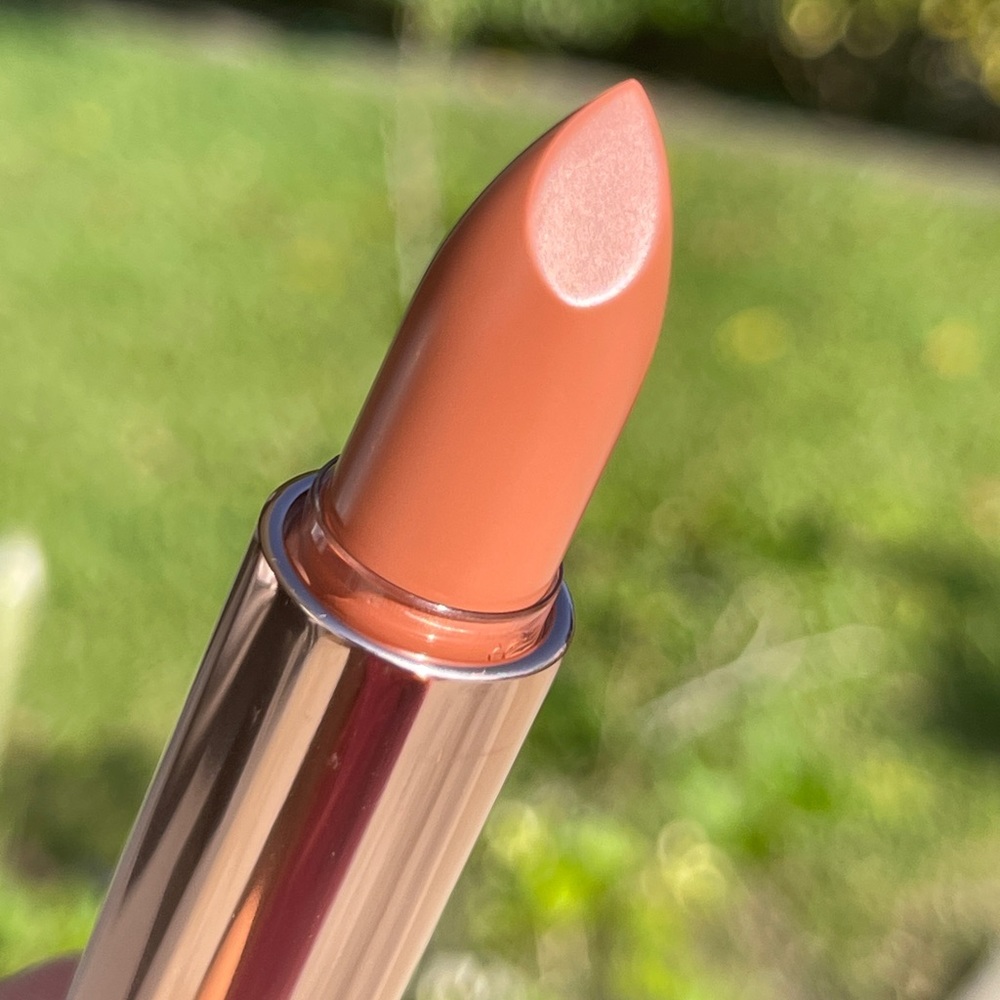 ANASTASIA BEVERLY HILLS Satin Lipstick in “Warm Peach”